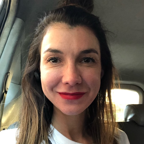 Meet your Posher, Tara, with Lost Valley Boutique - Picture 4 of 6